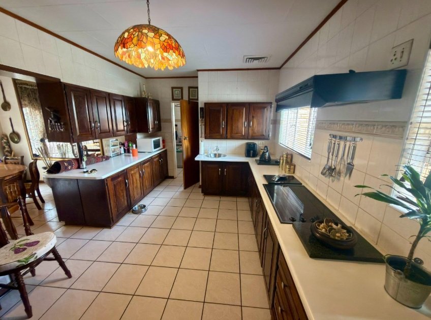 5 Bedroom Property for Sale in Irene Park North West